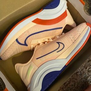 Women’s Nike zoomx superrep surge shoe